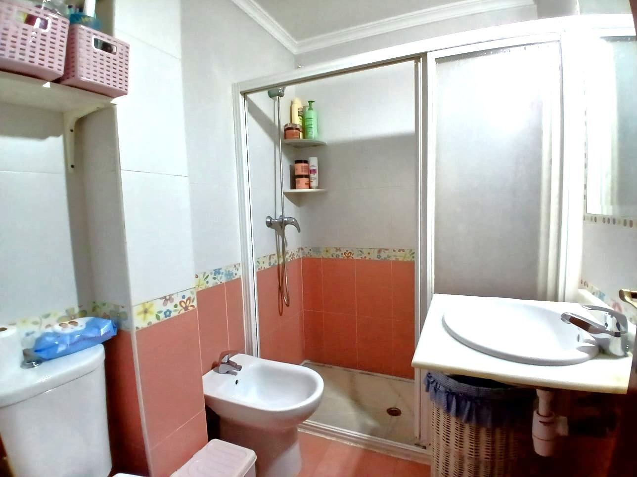Amplio Piso en zona oeste Ideal para Entrar a Vivir