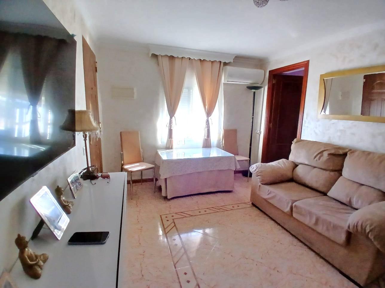 Amplio Piso en zona oeste Ideal para Entrar a Vivir