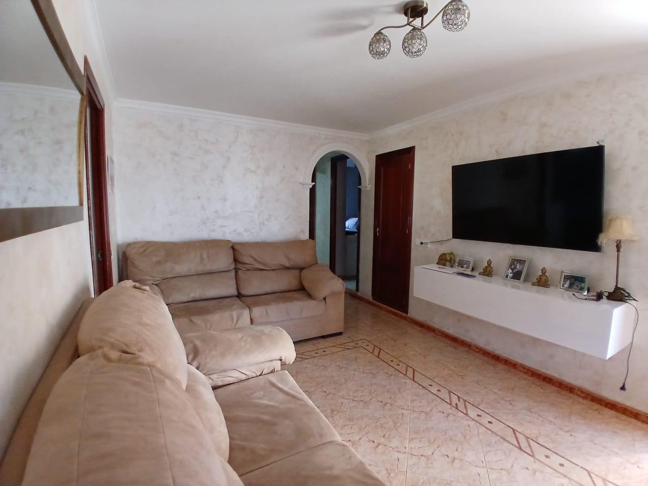 Amplio Piso en zona oeste Ideal para Entrar a Vivir