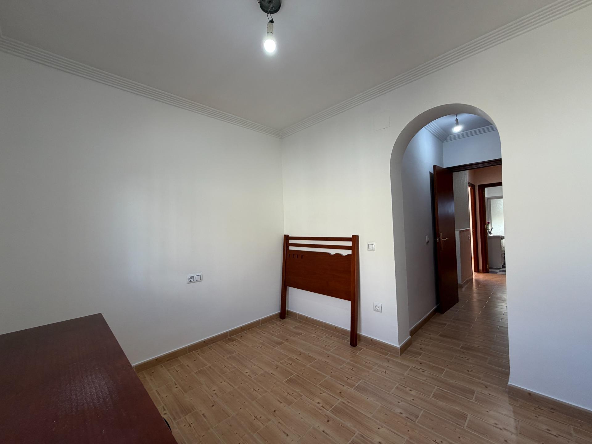 CASA UNIFAMILIAR EN GUADALCACÍN TOTALMENTE REFORMADA
