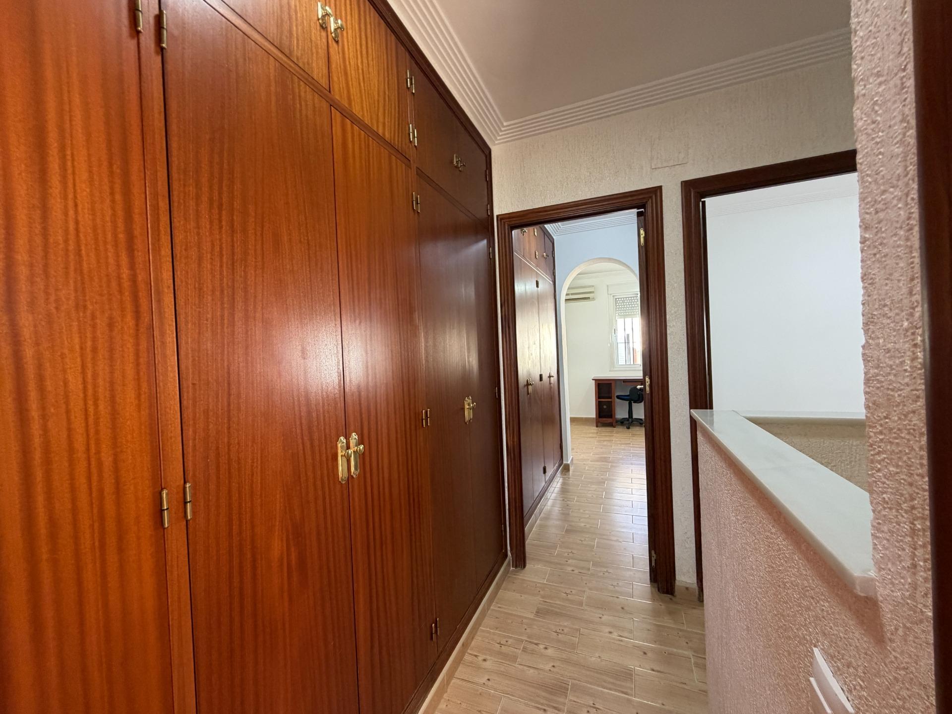 CASA UNIFAMILIAR EN GUADALCACÍN TOTALMENTE REFORMADA