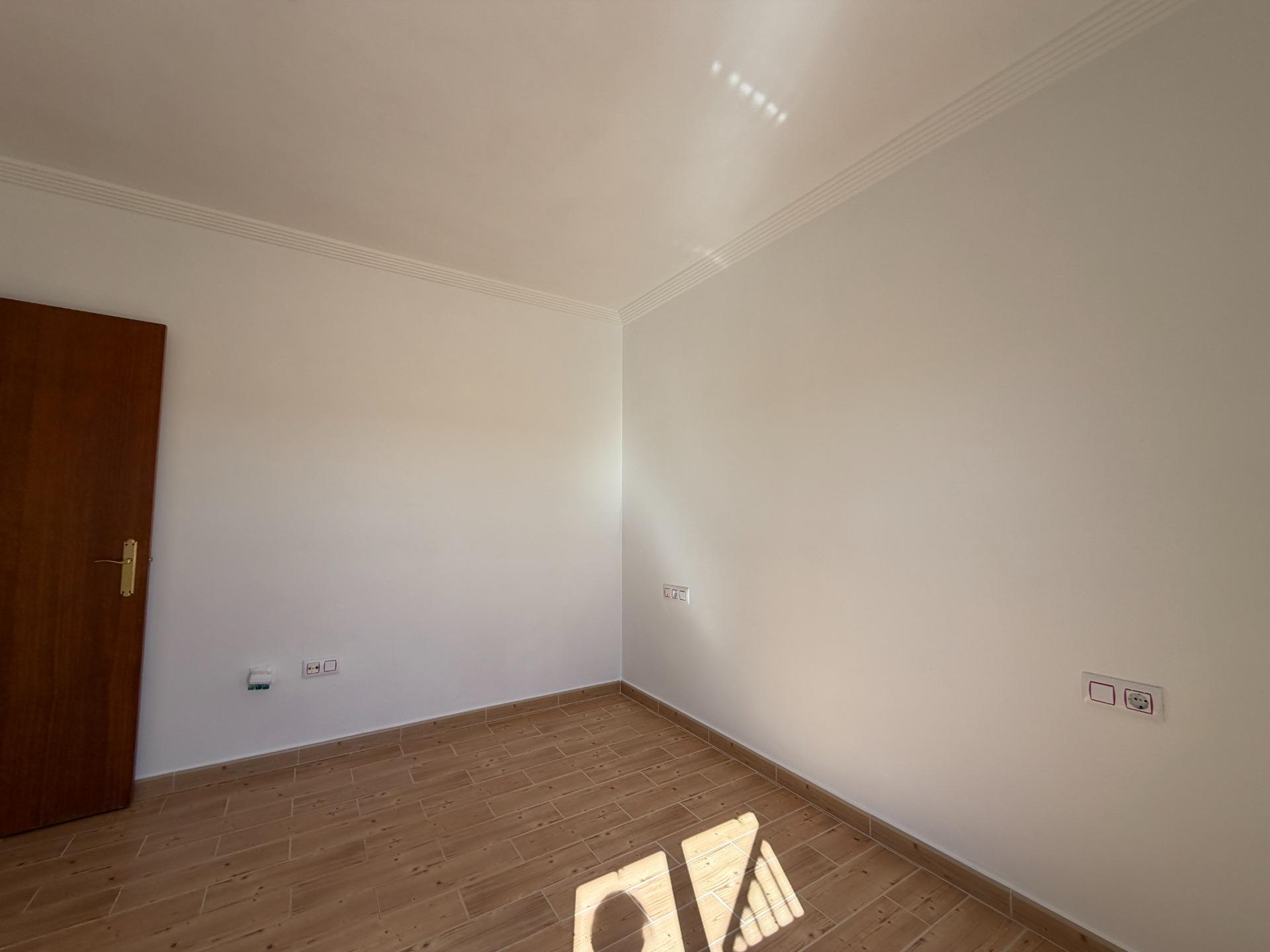 CASA UNIFAMILIAR EN GUADALCACÍN TOTALMENTE REFORMADA