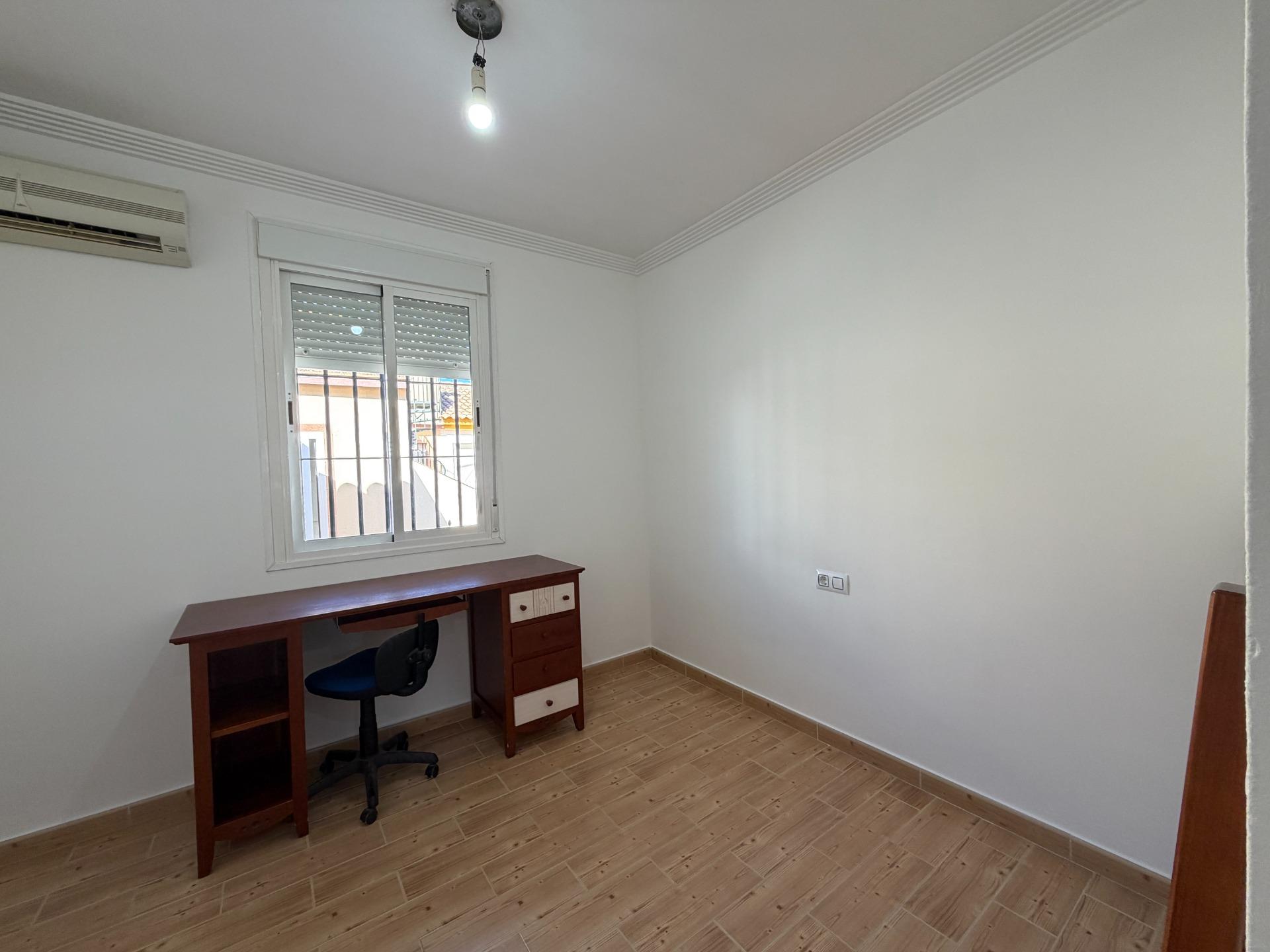CASA UNIFAMILIAR EN GUADALCACÍN TOTALMENTE REFORMADA