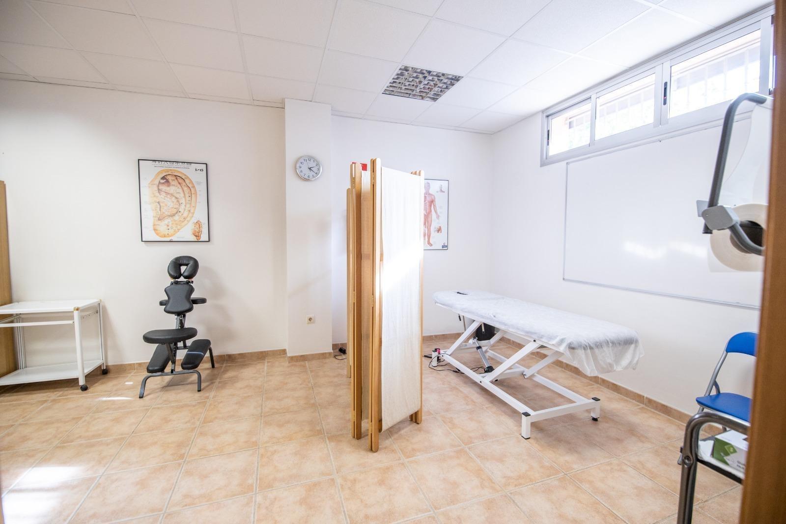 ESPACIO ADAPTABLE IDEAL PARA MULTIPLES PROYECTOS EN BARRIADA ESPAÑA