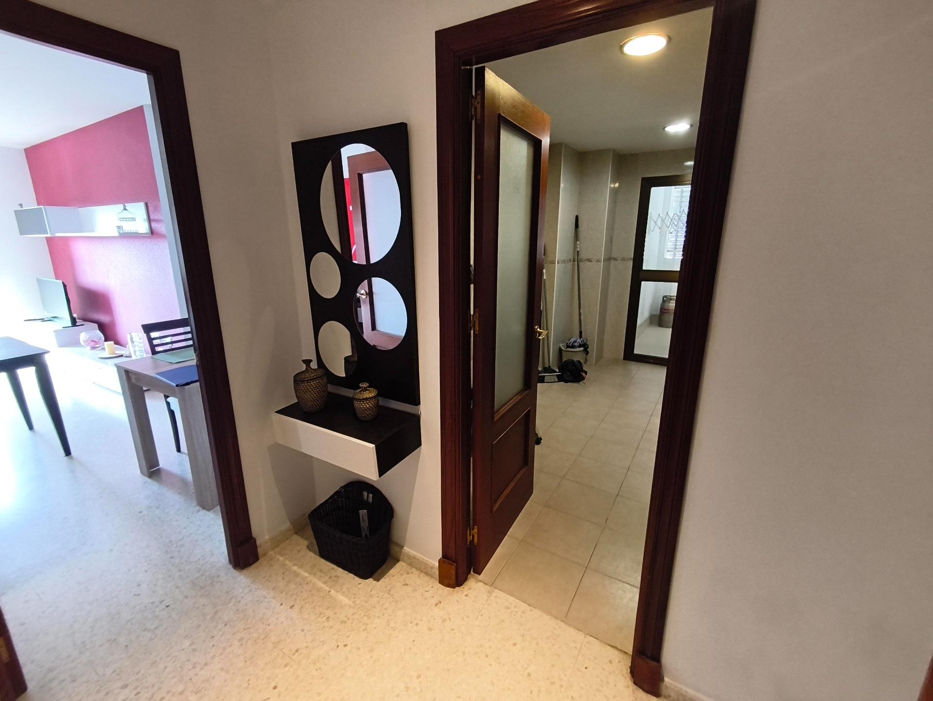 LA PROPIEDAD SOLO ALQUILA A FUNCIONARIOS. Amplio y Moderno piso en alquiler