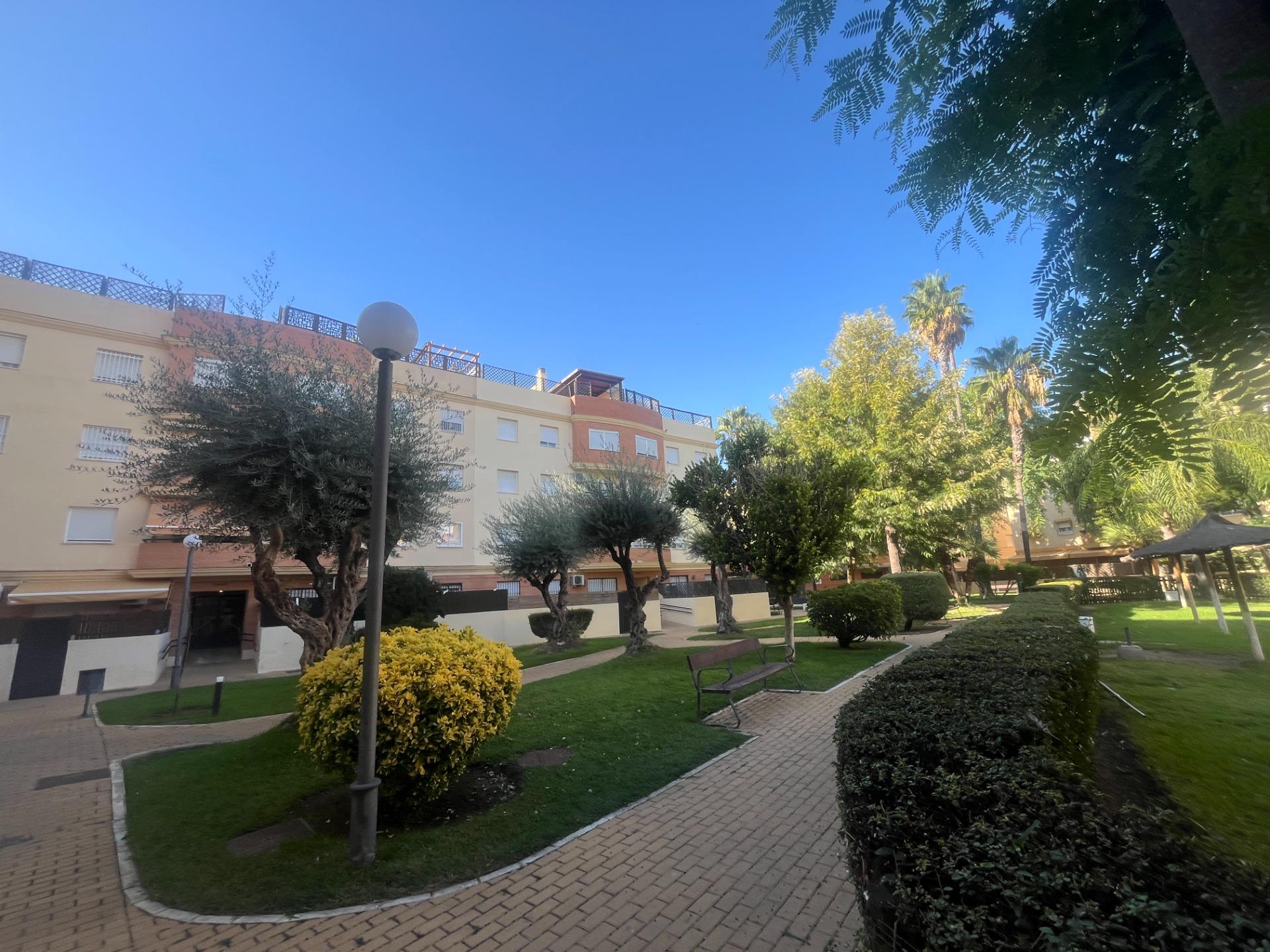 PISO EN JARDIN DEL INGLES CON GARAJE