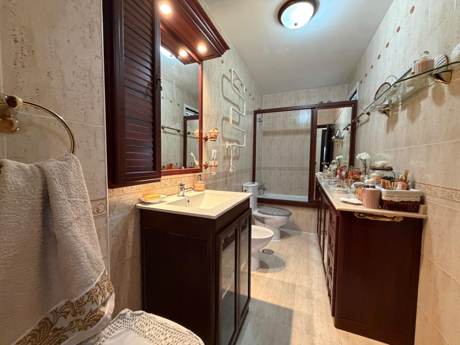 PISO EN PUERTAS DEL SUR CON PISCINA Y GARAJE