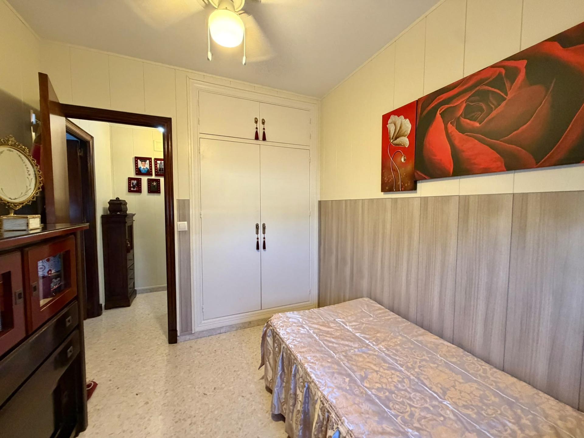 PISO EN PUERTAS DEL SUR CON PISCINA Y GARAJE